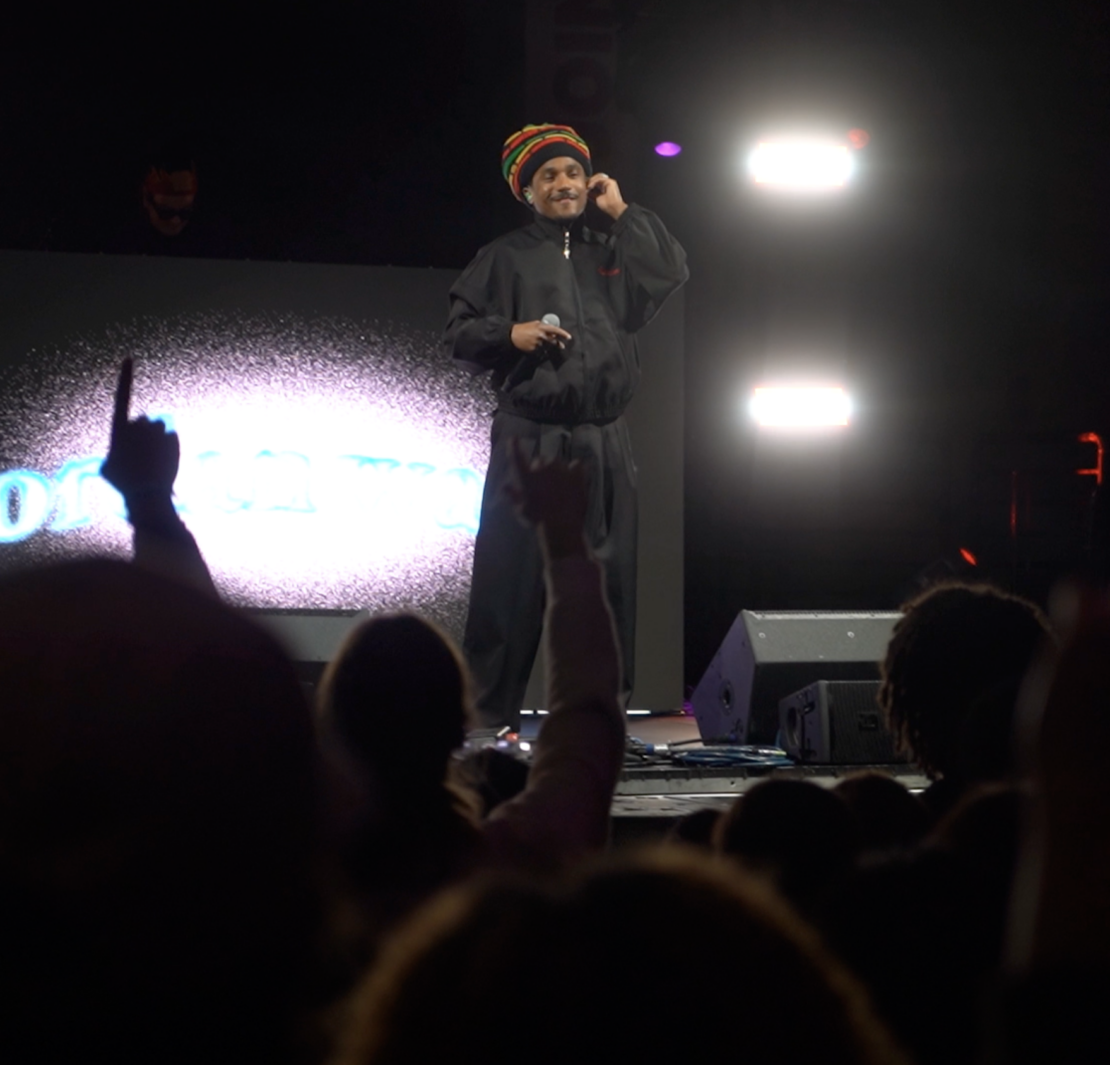 Jordan Ward performs at Springchella Friday at LMU on March 14 via Booker McCann/The Lion